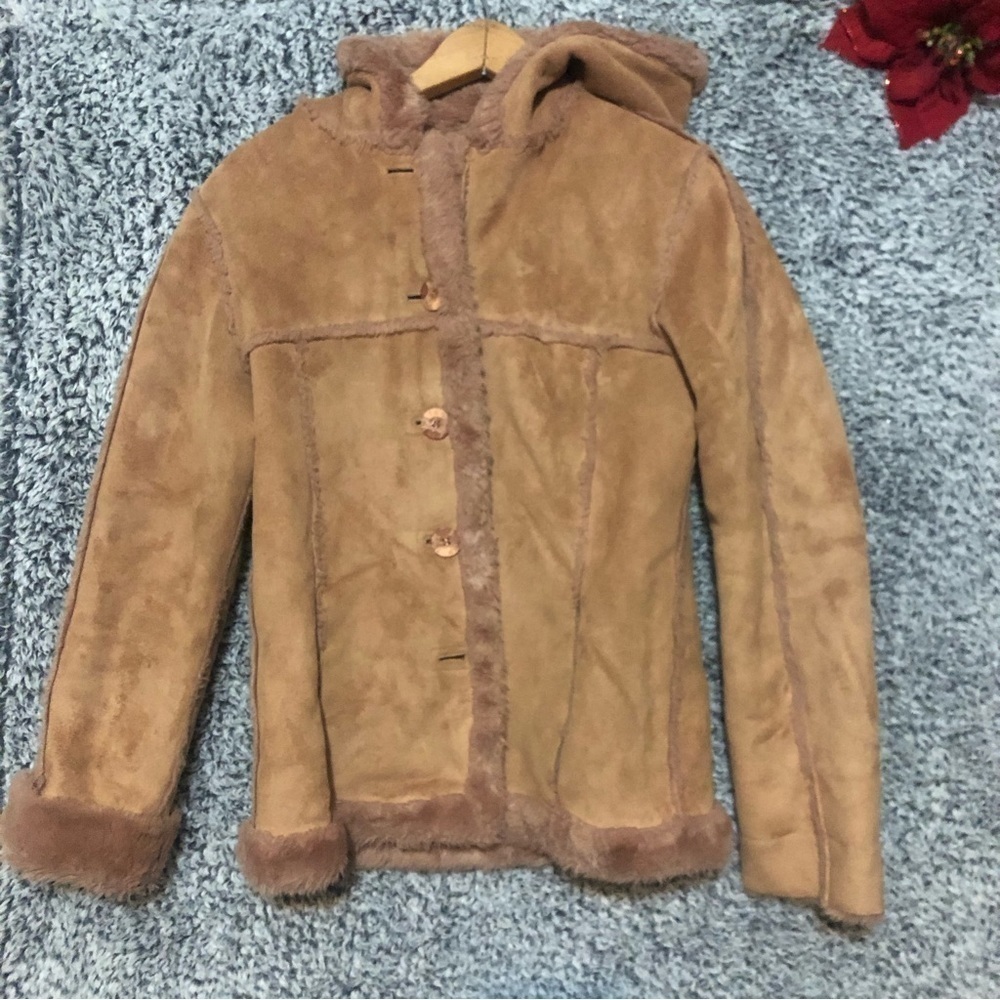 - Big Girl Winter Coat Very warm Size L in Excellent Used Condition
